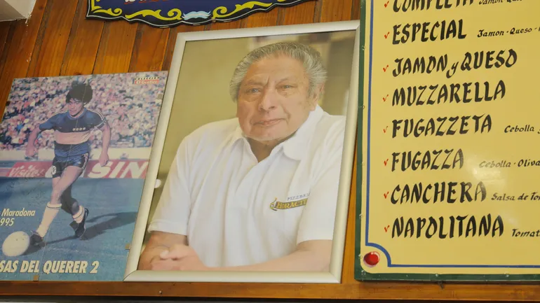 El Diego, Jorge y las pizzas de Horacito. Mística e historia te abrazan mientras esperás tu pedido