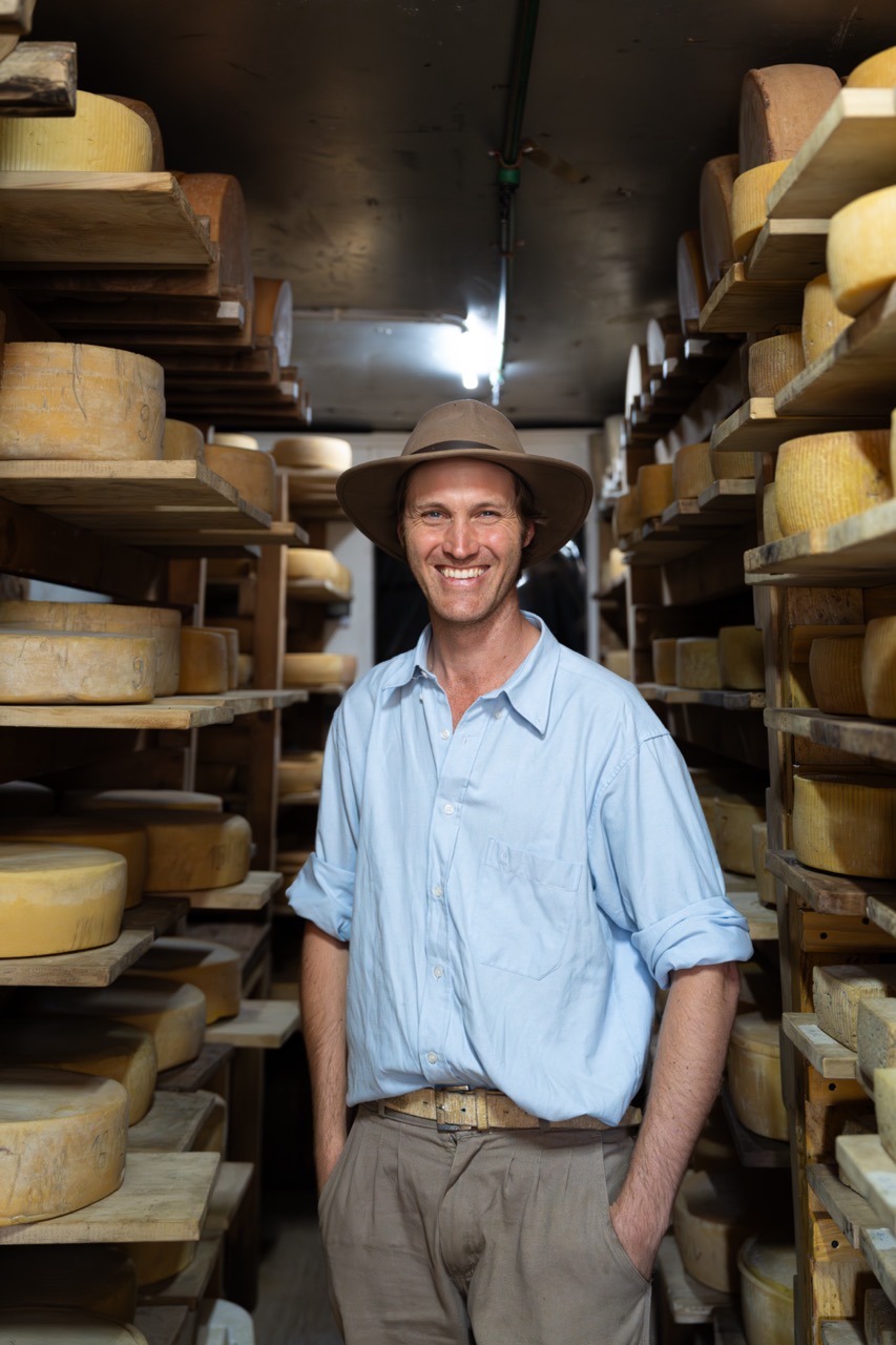 Christian Croissant en la bodega de maduración de Las Vertientes